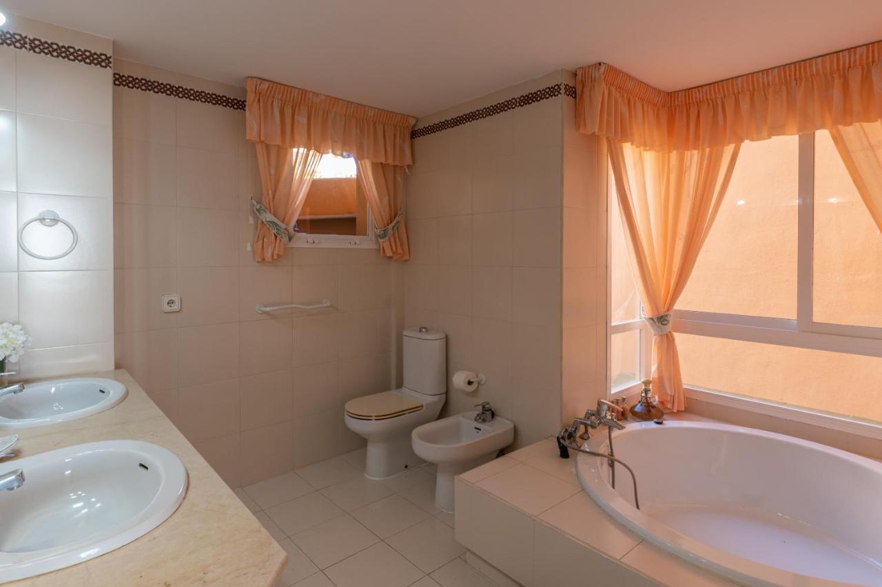 3 Bedrooms & Terrace, Swimming Pool - Porton 7 Sitio de Calahonda