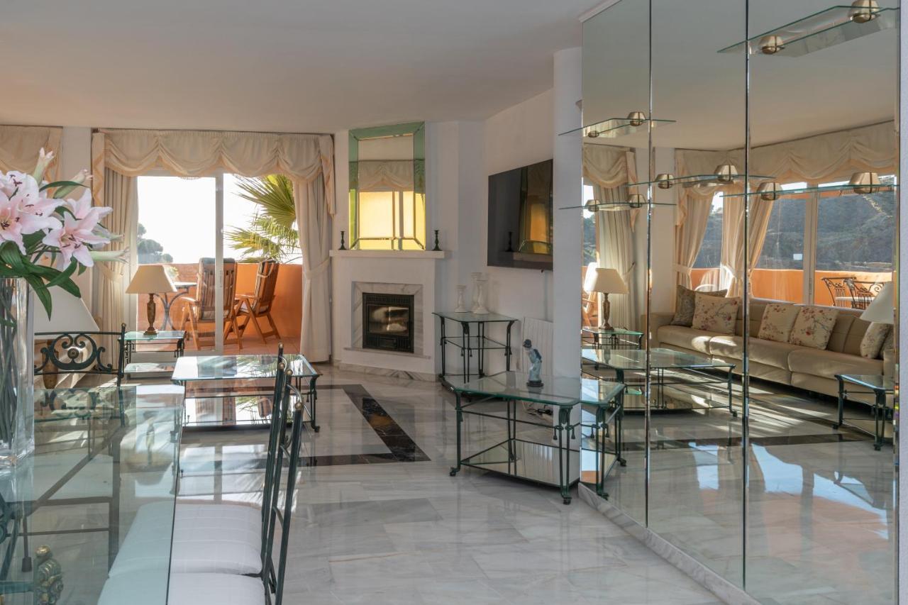 3 Bedrooms & Terrace, Swimming Pool - Porton 7