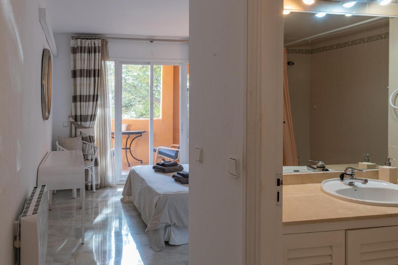 3 Bedrooms & Terrace, Swimming Pool - Porton 7 Apartment Sitio de Calahonda